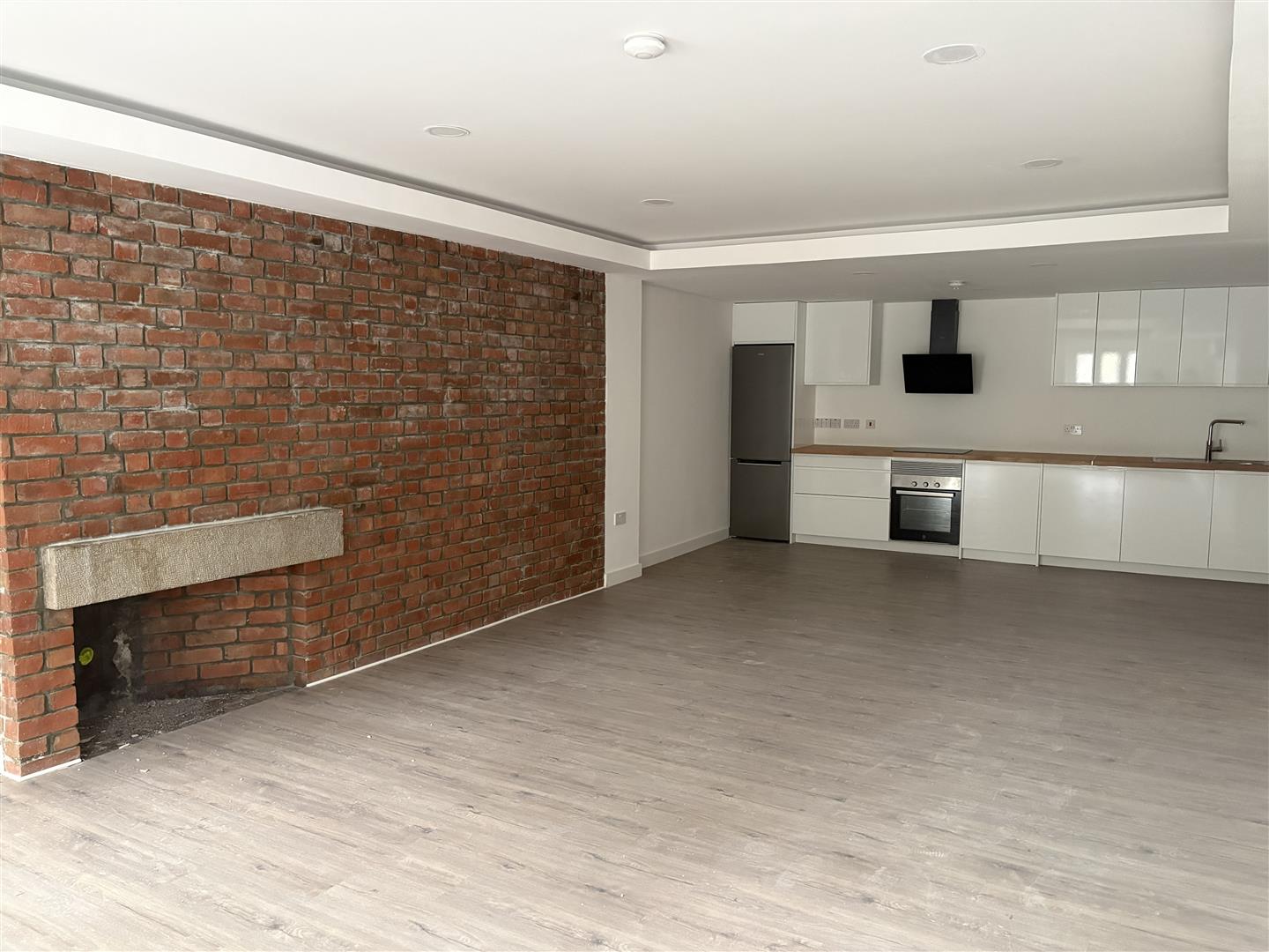 Image of Apartment - 1 Bedrooms - 1 Bathrooms for Rental in Town Area-Gibraltar, Image 3